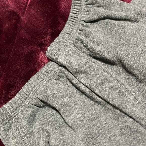 PINK sweats - Picture 5 of 5